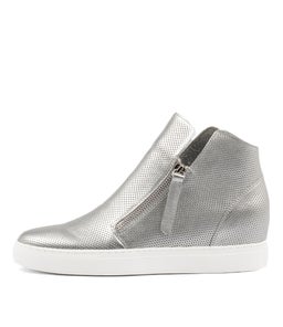 GISELE SILVER LEATHER