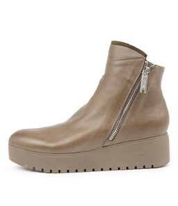 KADEN DJ KHAKI KHAKI LEATHER SUEDE