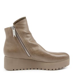 KADEN DJ KHAKI KHAKI LEATHER SUEDE