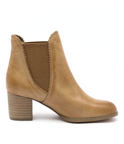 SADORE TAN LEATHER