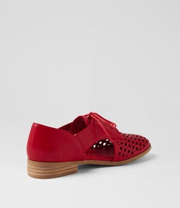 QUIETLY RED SMOOTH