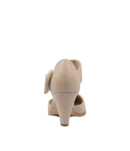 CYNDIAS NUDE LATTE SMOOTH PATENT
