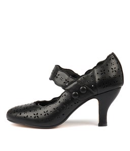 MAIDA BLACK SMOOTH