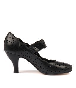MAIDA BLACK SMOOTH
