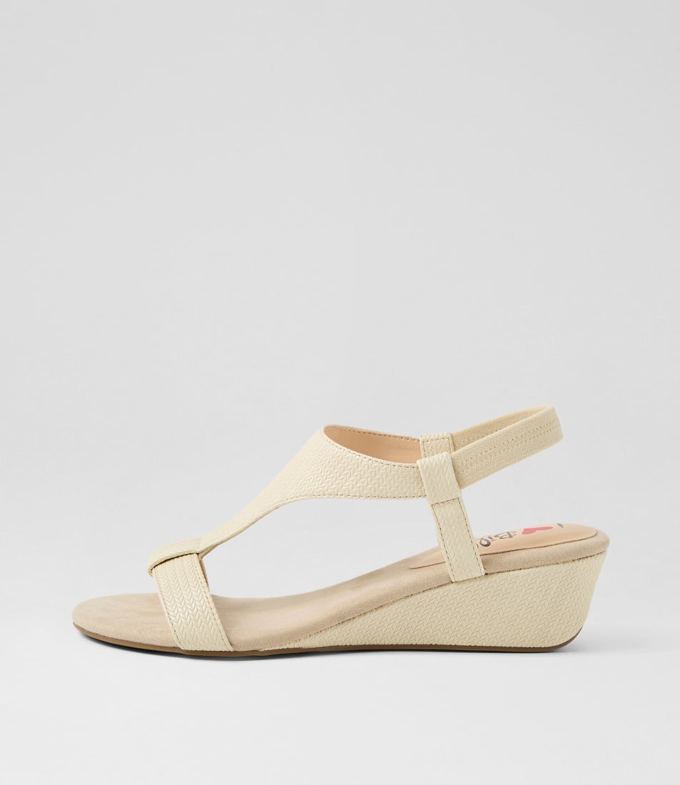 Bunro Almond Emboss Sandals Bunro Almond Emboss Sandals