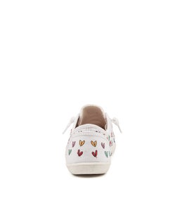 MYNKA IL HEART EMBROIDERY CANVAS