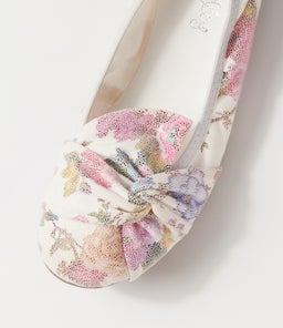 CLAYNE IL IVORY FLORAL MICROSUEDE