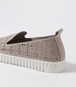 UPPIE IL LT GREY MICROSUEDE