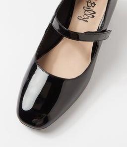 EMERY IL BLACK PATENT PU