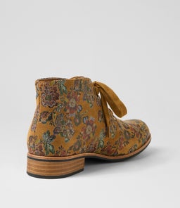 HISSEL IL TAN FLOWER MICROSUEDE