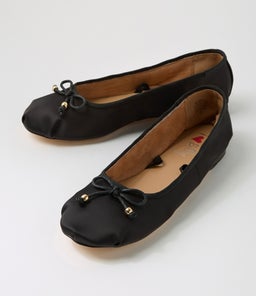 SALINA IL BLACK SATIN