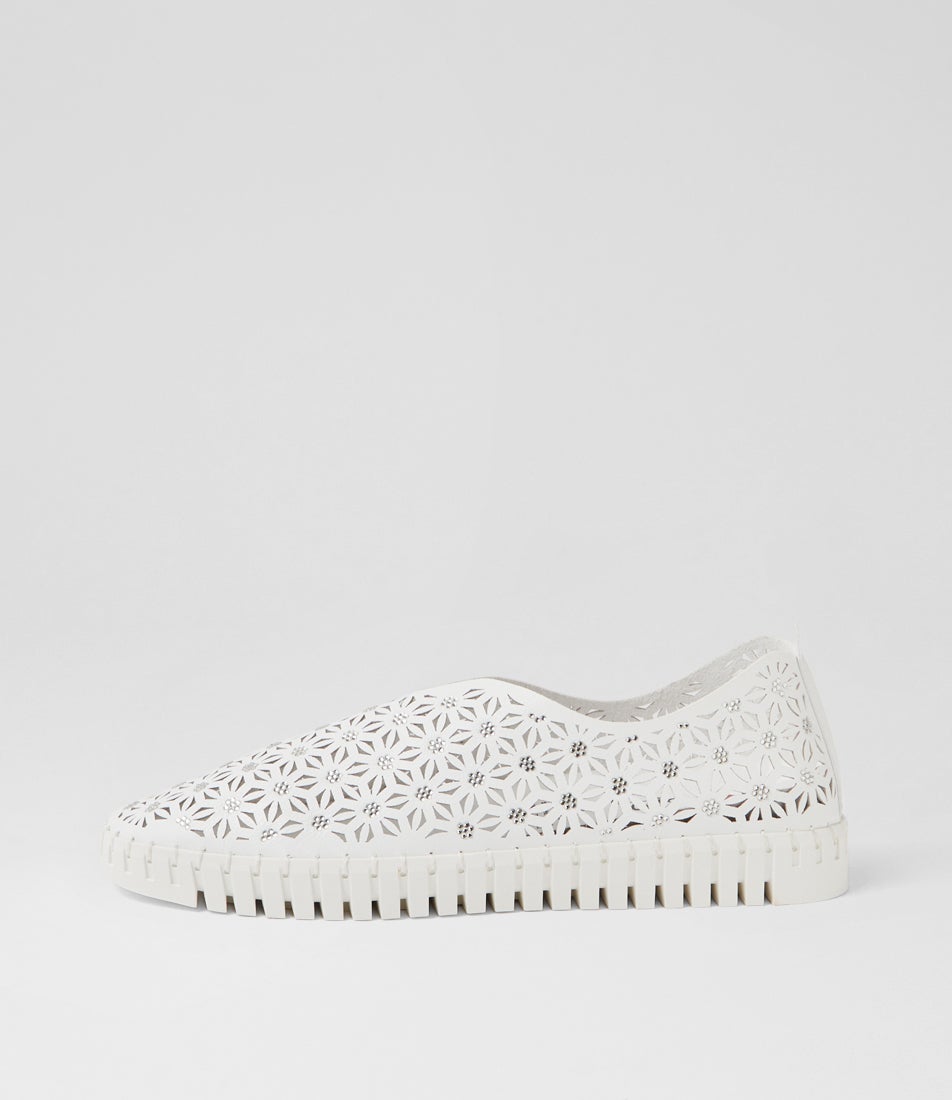 Udell White Flat Shoes