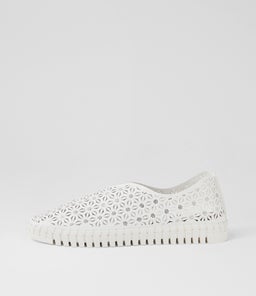 Udell White Flat Shoes Udell White Flat Shoes