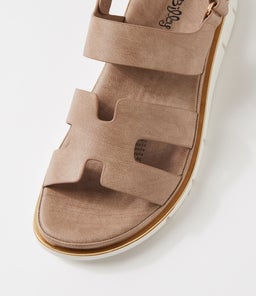 BREEZIN IL LT TAUPE SMOOTH
