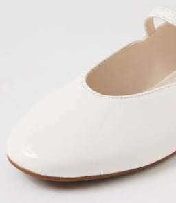 DJANI IL ALMOND PATENT PU