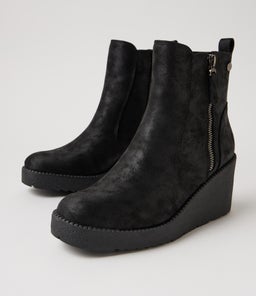 LAYEE IL BLACK MICROSUEDE