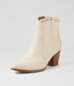 CARLAN IL ALMOND SMOOTH