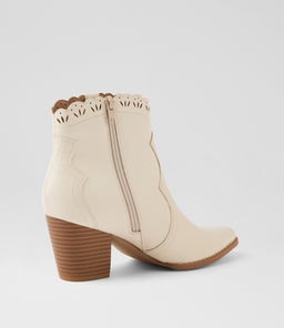 CARLAN IL ALMOND SMOOTH