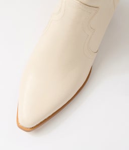 CARLAN IL ALMOND SMOOTH