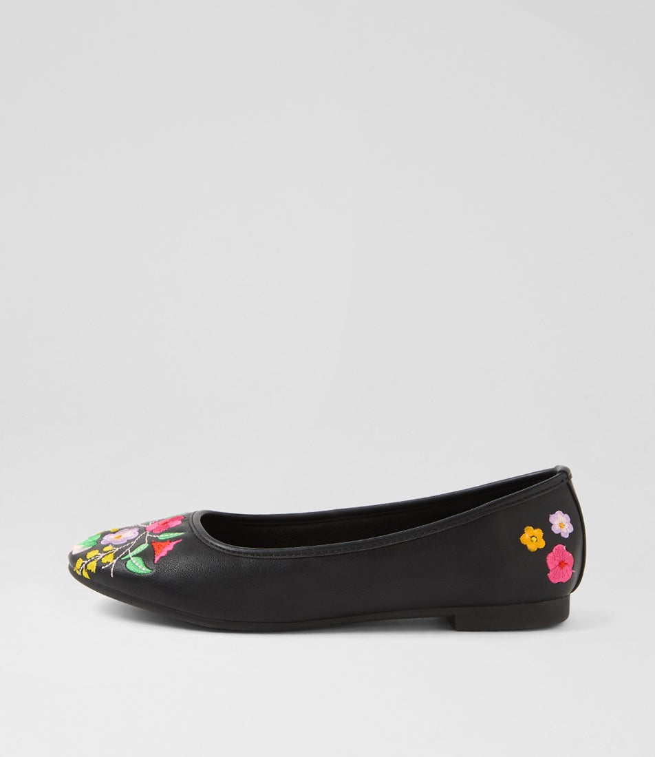 Danza Black Flat Shoes Danza Black Flat Shoes