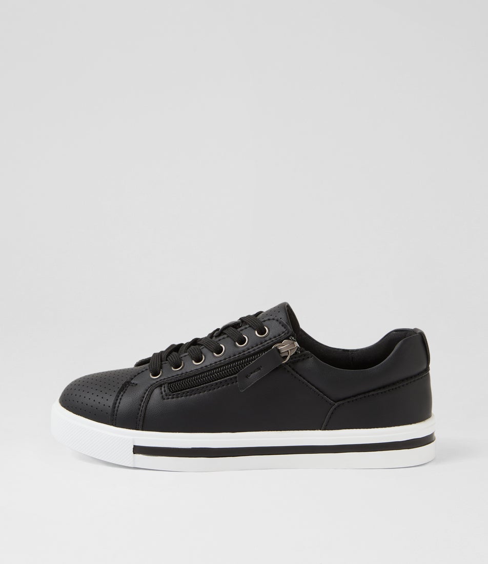 Keeked Black Sneakers