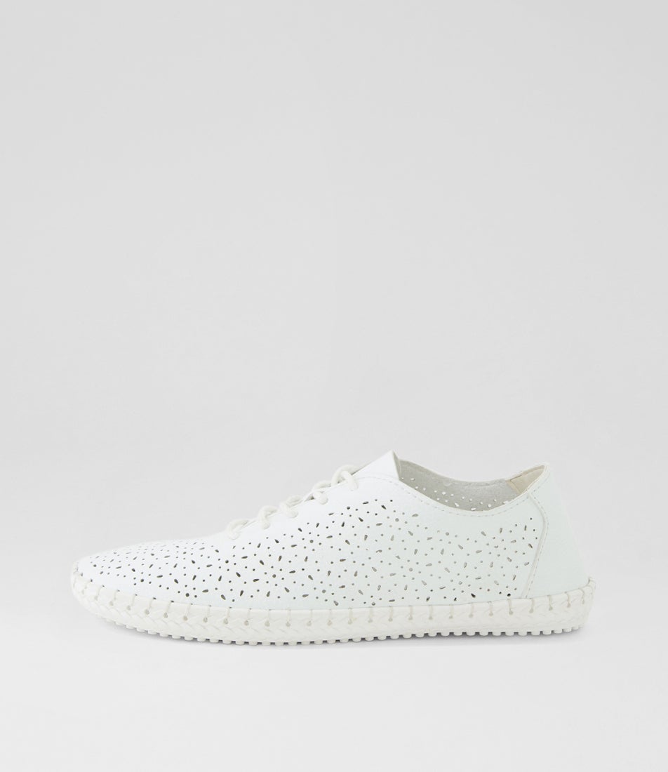 Gollik White Flat Shoes