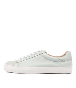 SESSION PALE BLUE LEATHER