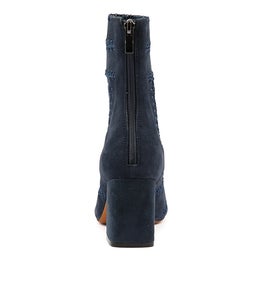 SHUFFLE NAVY SUEDE