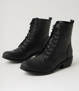 TERRITORY BLACK OIL LEATHER