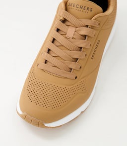 52458 UNO STAND ON AIR SK TAN SMOOTH