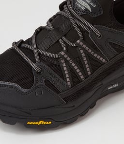237511 ARCH FIT SKIP TRACER SK BLACK BLACK MESH