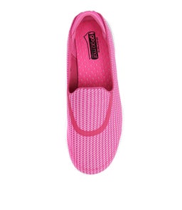 13980 GO WALK 3 HOT PINK FABRIC