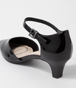 LEYNA BLACK PATENT LEATHER