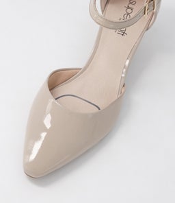 LEYNA PALE TAUPE PATENT LEATHER