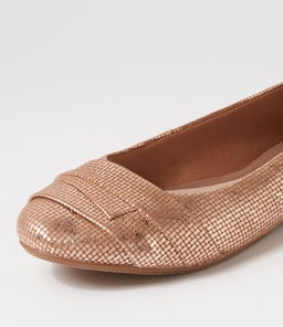 CLAUDEA CHAMPAGNE HATCH SUEDE