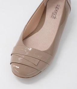 CLAUDEA LT TAUPE PATENT LEATHER
