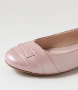 CLAUDEA ROSE PEARL LEATHER
