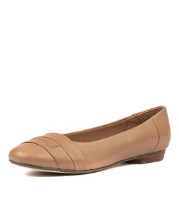CLAUDEA TAN LEATHER