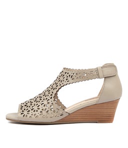KATTINA PALE TAUPE LEATHER