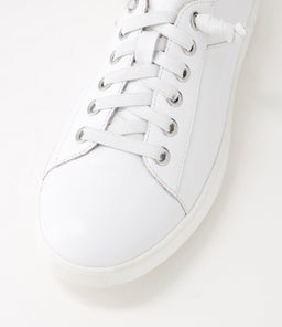 ZAYLAH SU WHITE ANTIQUE FLORAL LEATHER