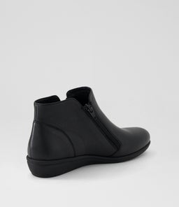 FALLENN SU BLACK LEATHER