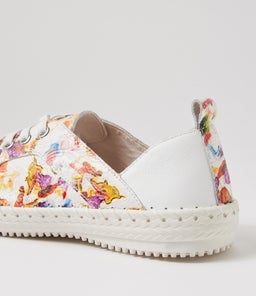 WILLIS SU WHITE FLOWER WHITE EMBOSSED LEATHER LEATHER