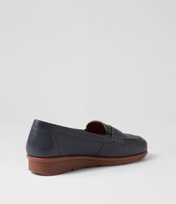 PUNIS SU NAVY GUM SOLE LEATHER