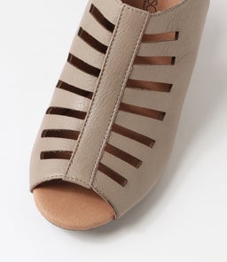 INESSA2 SU MUSHROOM LEATHER