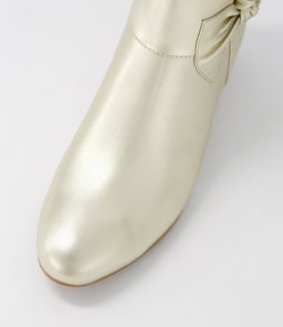 KARATE SU PALE GOLD LEATHER