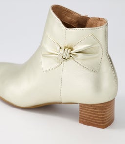 KARATE SU PALE GOLD LEATHER