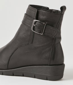 MOTHER SU BLACK LEATHER