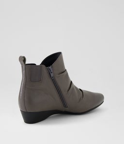 ROMANS SU DK GREY LEATHER
