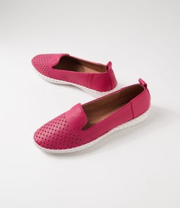 WINNER SU DK FUCHSIA LEATHER