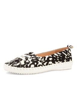 WOMANS SU WHITE ABSTRACT WHITE SOLE PONY